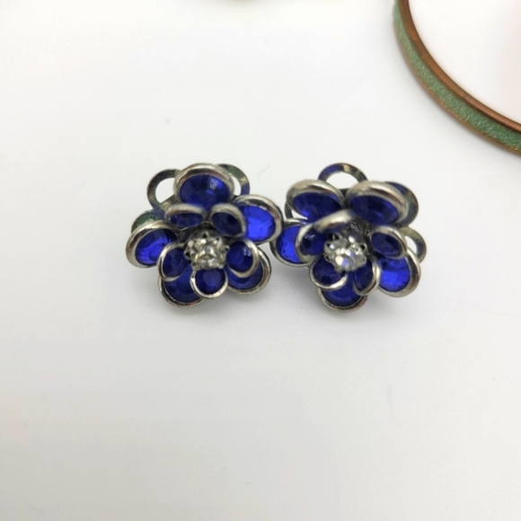 Lot of 8 Blue Silver & Gold Tone Vintage Earrings Set + NIP Bracelet - Picture 3 of 10